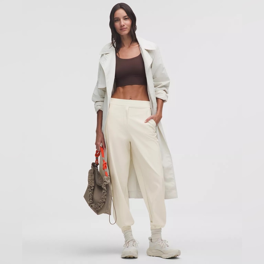 Lululemon Softstreme Relaxed High-Rise Pant - Size 6